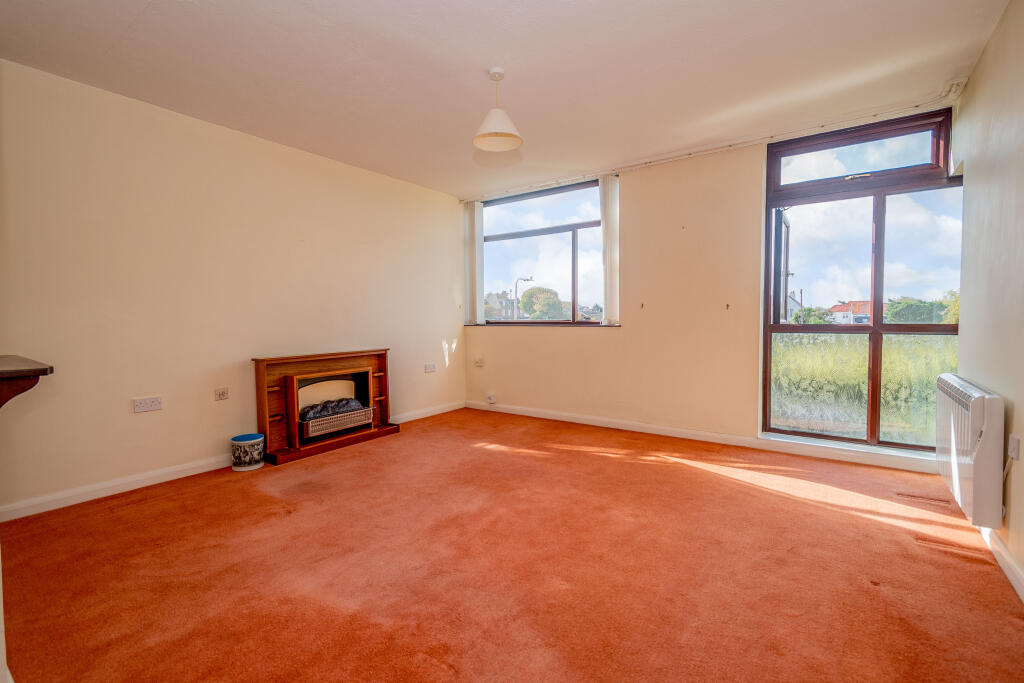 general Carmel Court