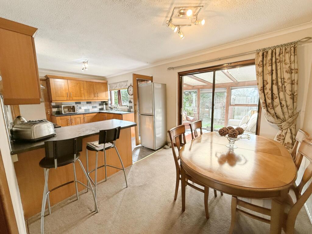 Kitchen diner 