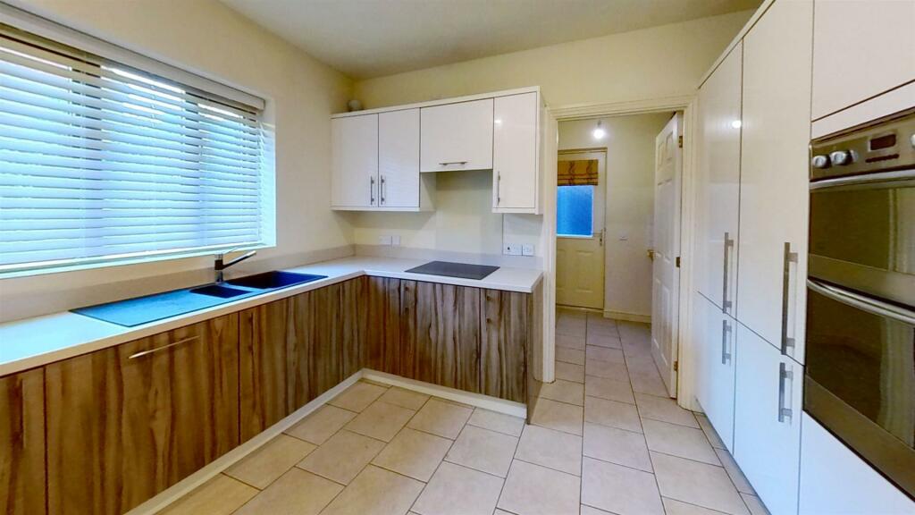 Plantation-Place-Kitchen(1).jpg