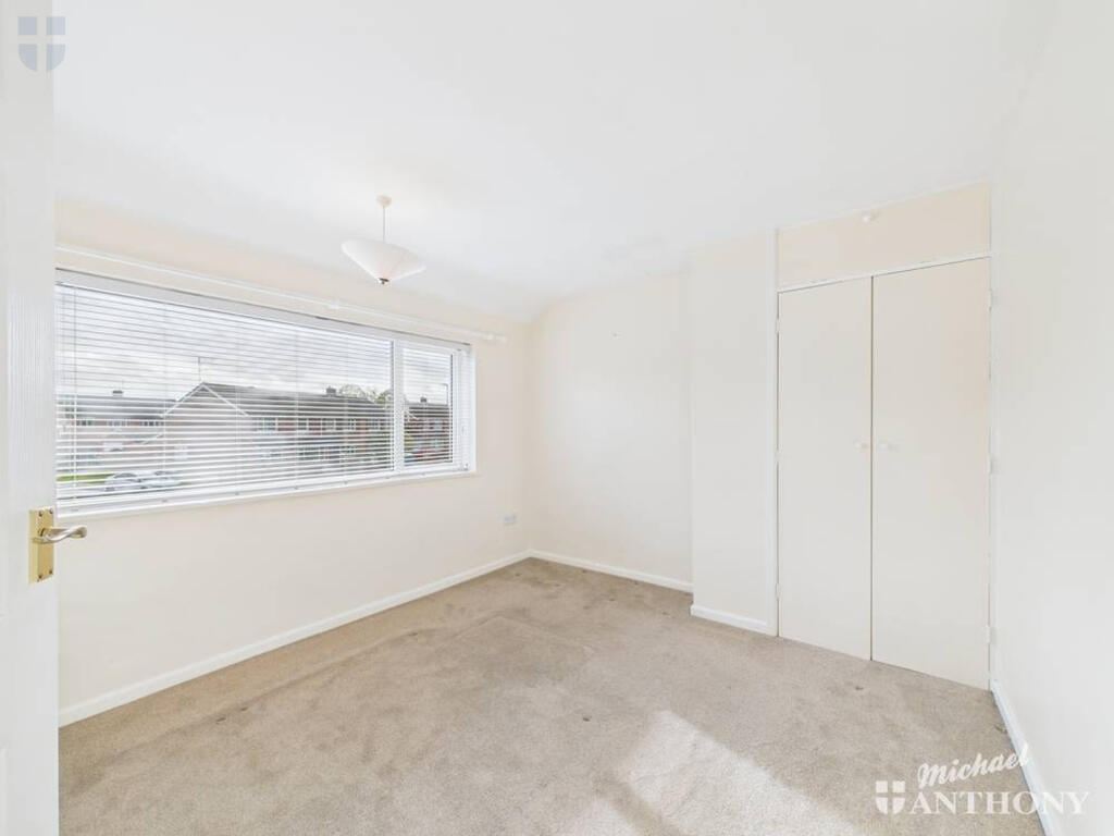 CAM03218G0-PR0819-STILL013-thumbnail-h750-70