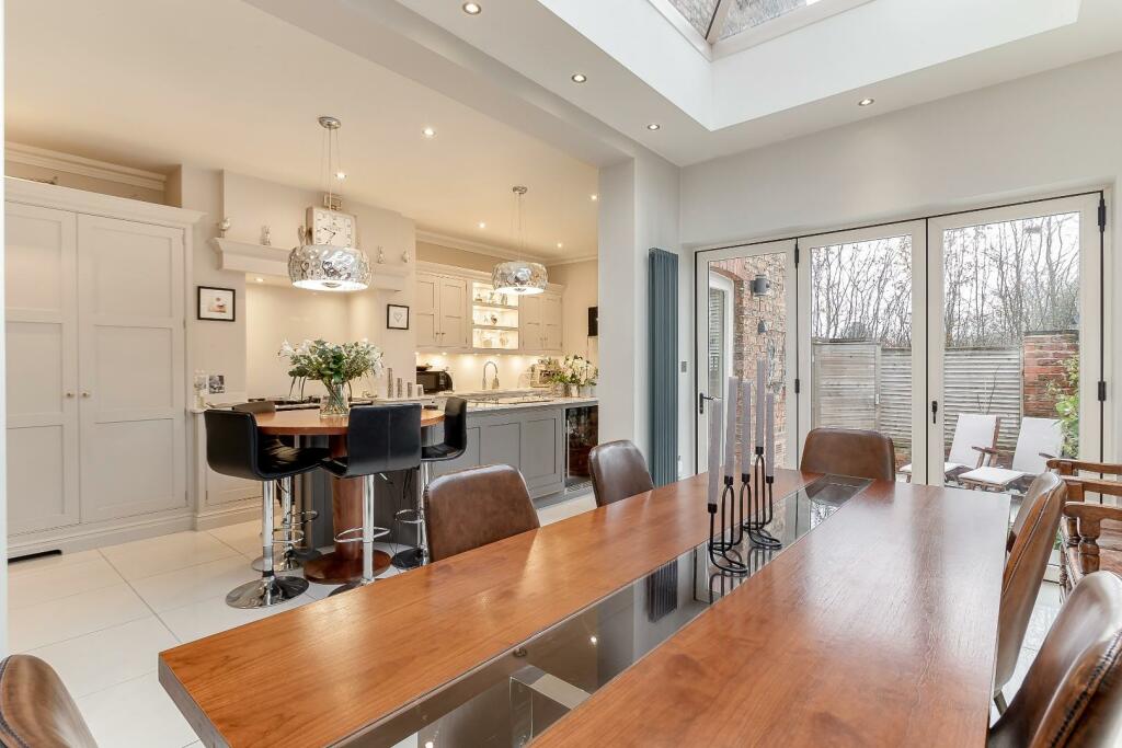 Living Dining Kitchen - F.jpg