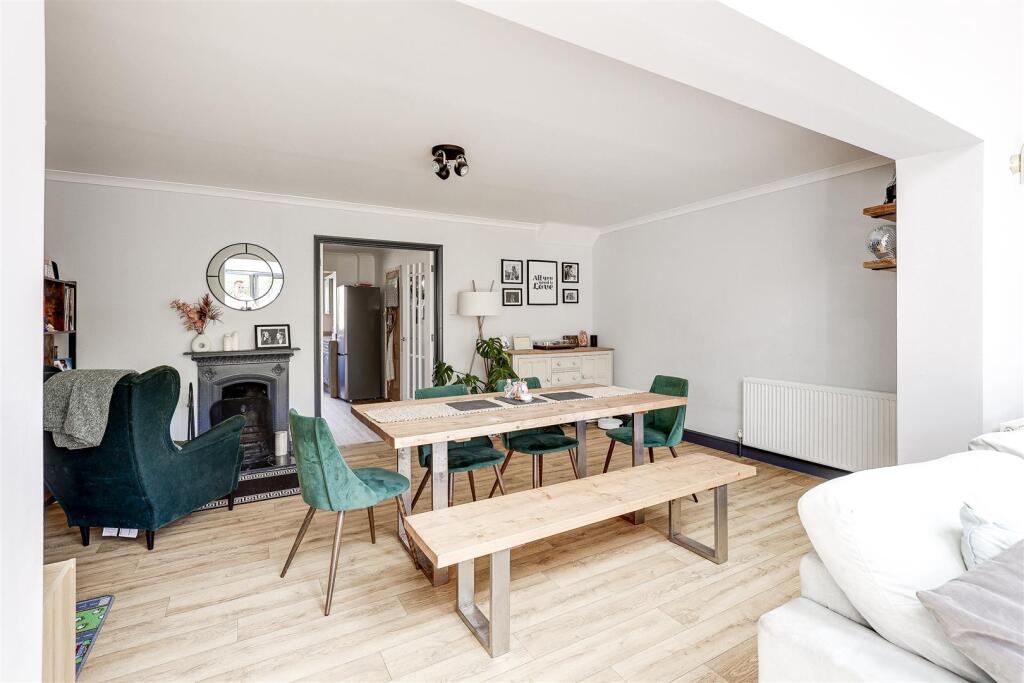 148 Monks Walk_12.JPG