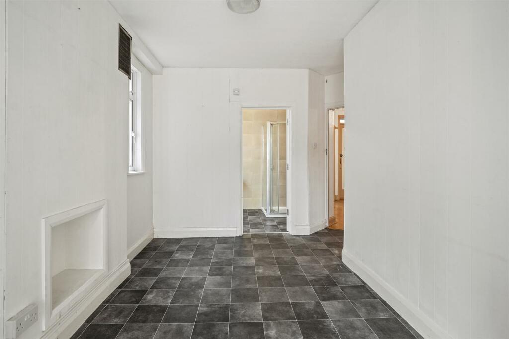 216 Watford Road - hgS3Se59O9pElWvIFkdM.jpg