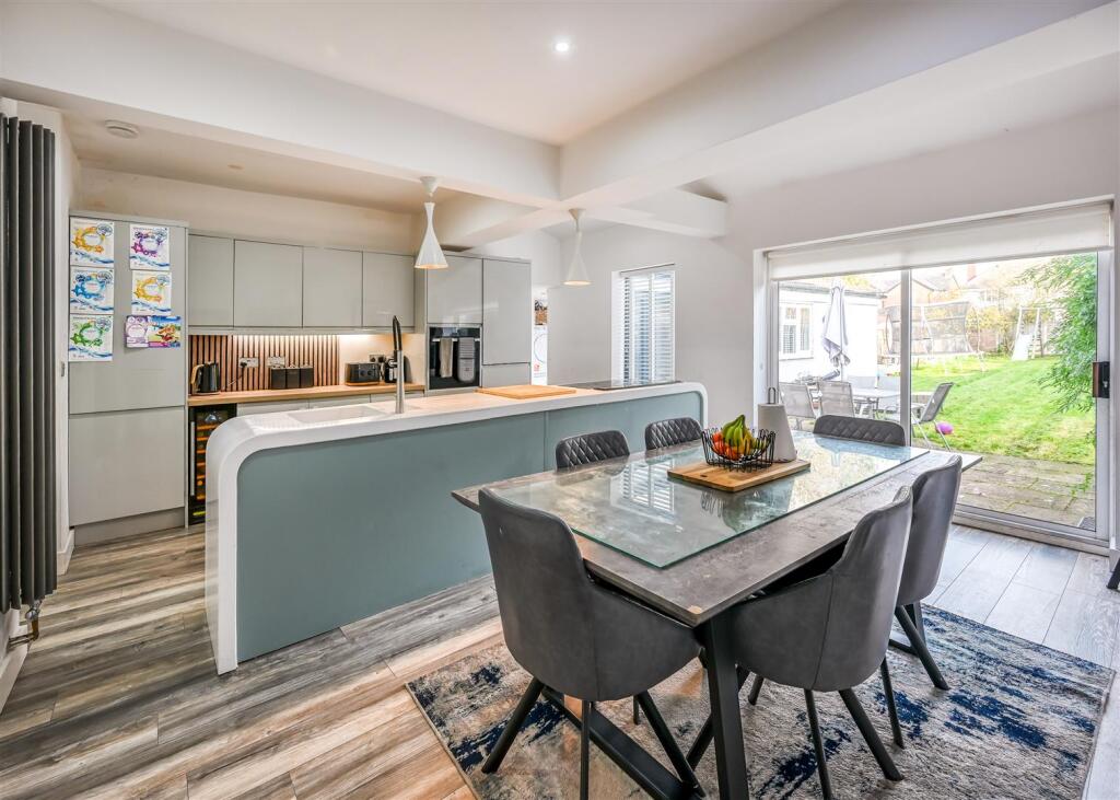 24 Wychbury Road-05.jpg