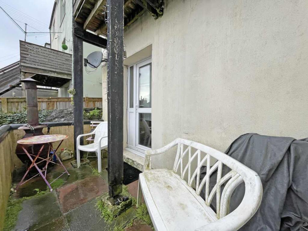 Salisbury Road 94c Private Courtyard.jpg