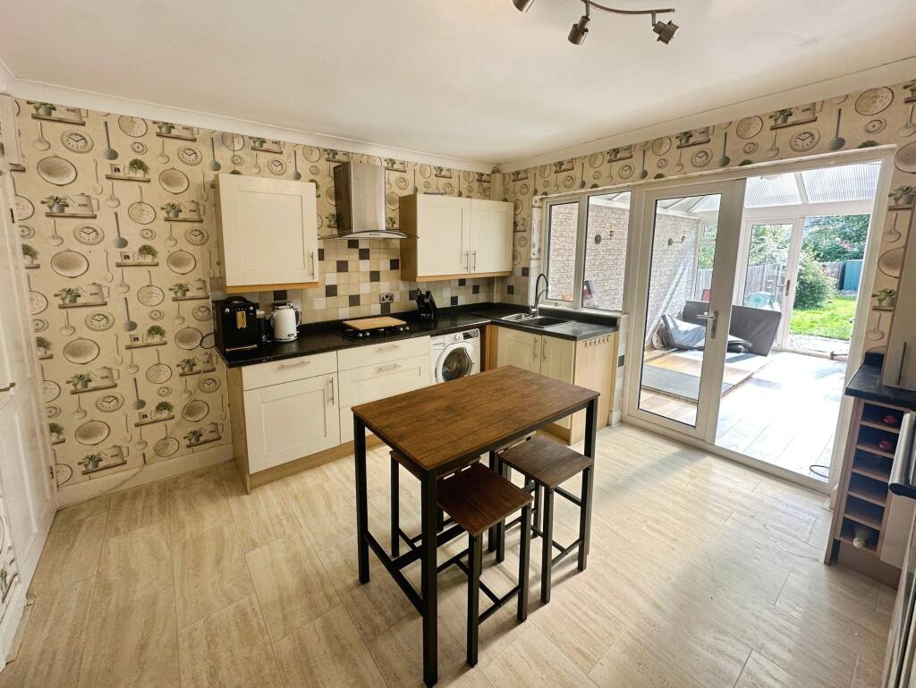 Breakfast/Kitchen