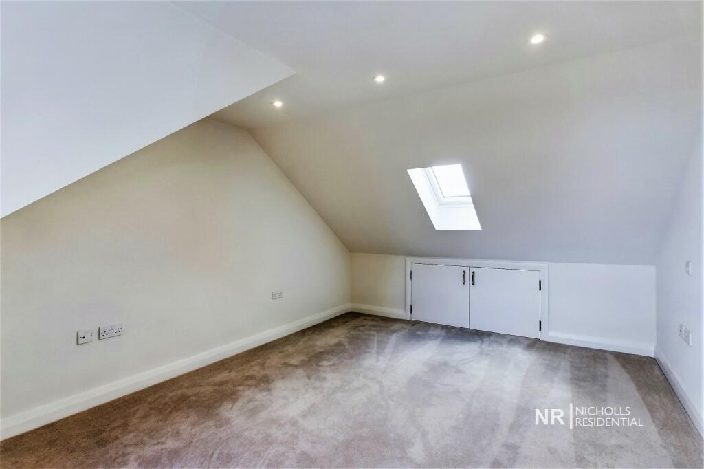 Main Bedroom Extra Photo