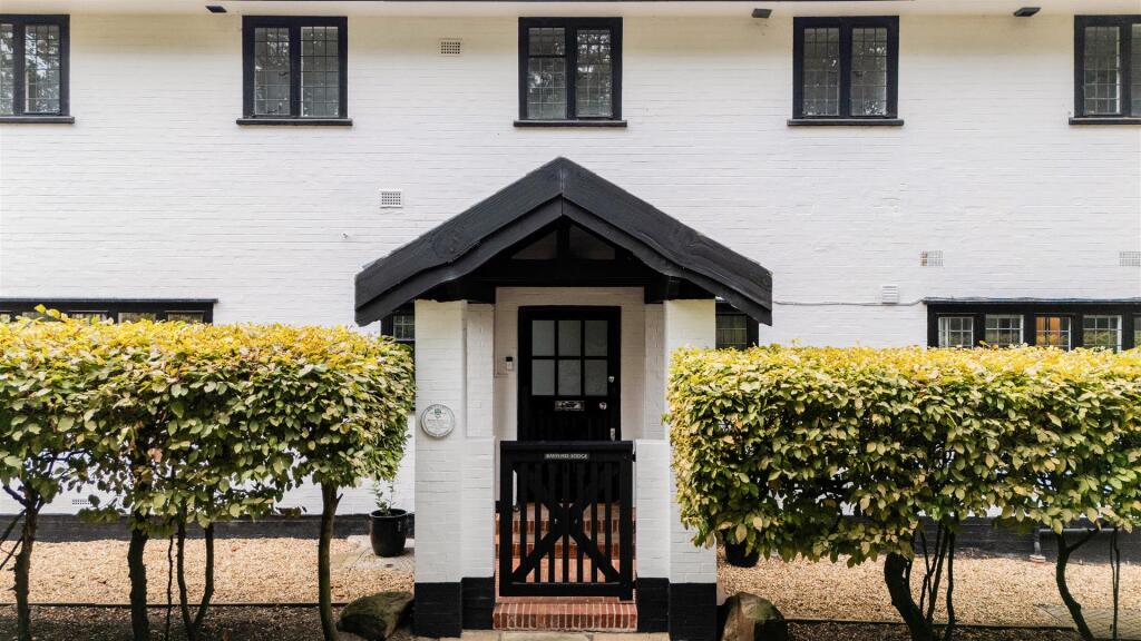 COLLEGE AVENUE- DRONE  (1).jpg