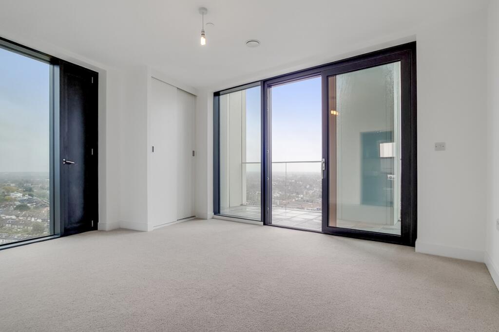 9_Master_Bedroom_2