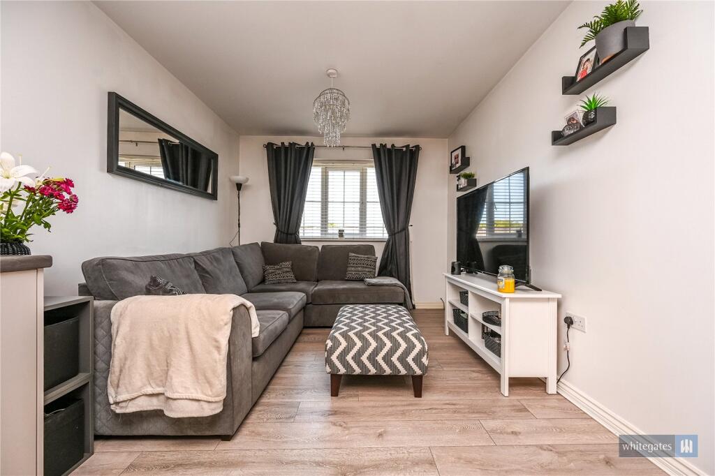 Living Room/Dining/K