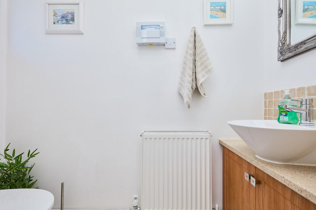 Edward Knight 202...