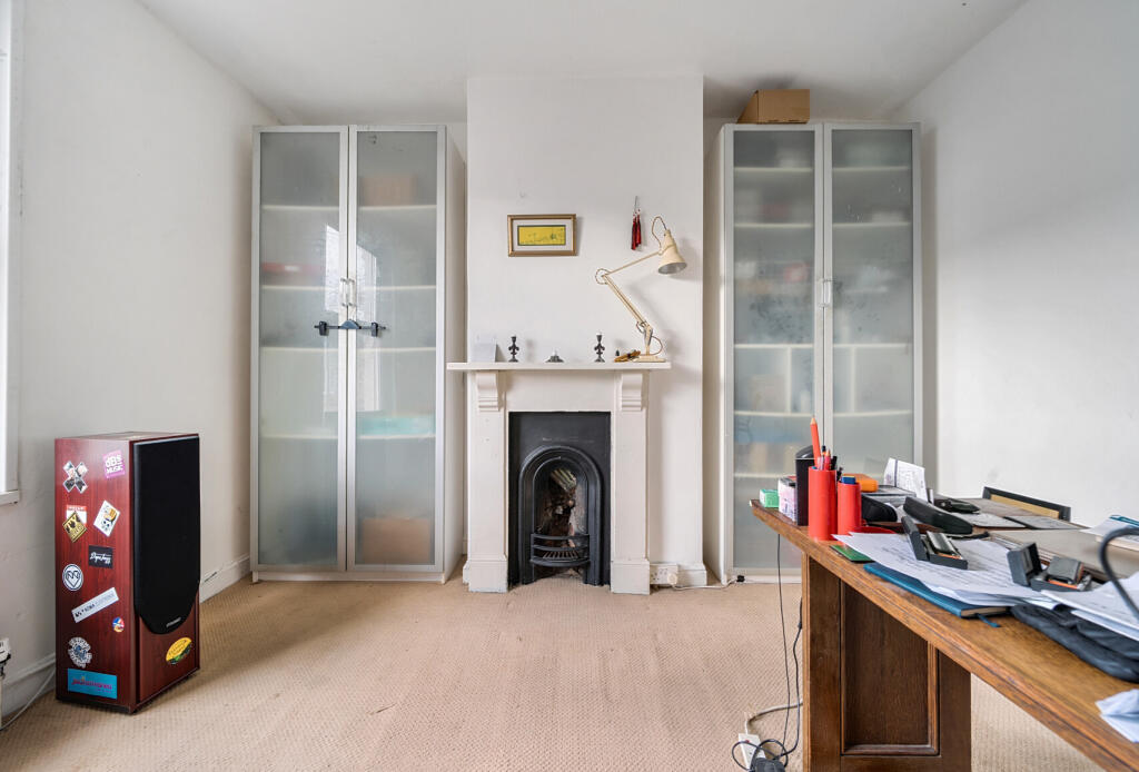 1328431-22-688093...