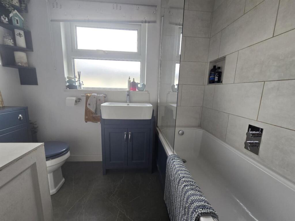 Family bathroom