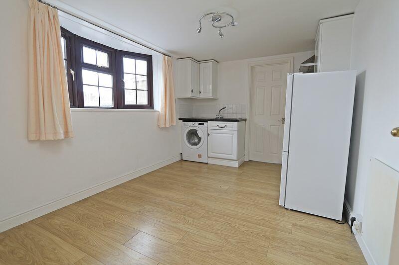 Lounge/Kitchen