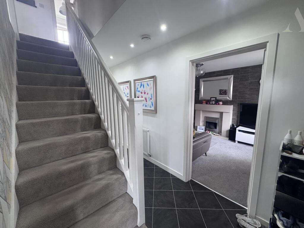 5 Somerton Road  Hallway