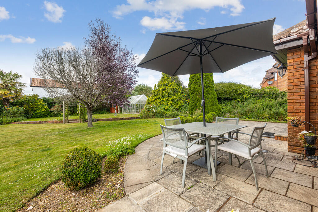 A15 - 4 Nurseries...