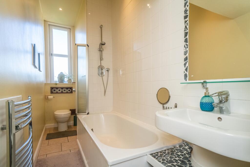 Bathroom_1
