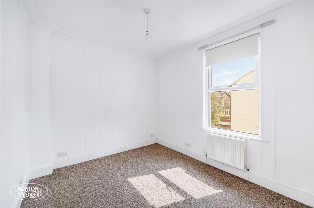 Flat 3, 2a Leyborne Avenue-9.jpg
