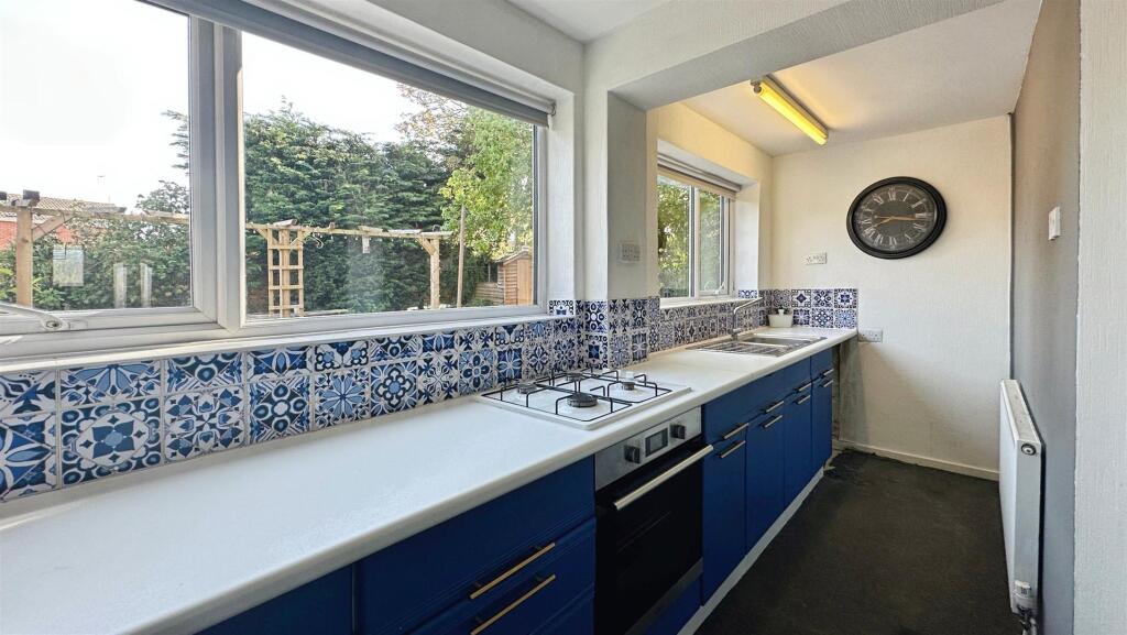 84b8eb78--402E-94AA-4789F5B73DD7-37016-00000BA8B7B