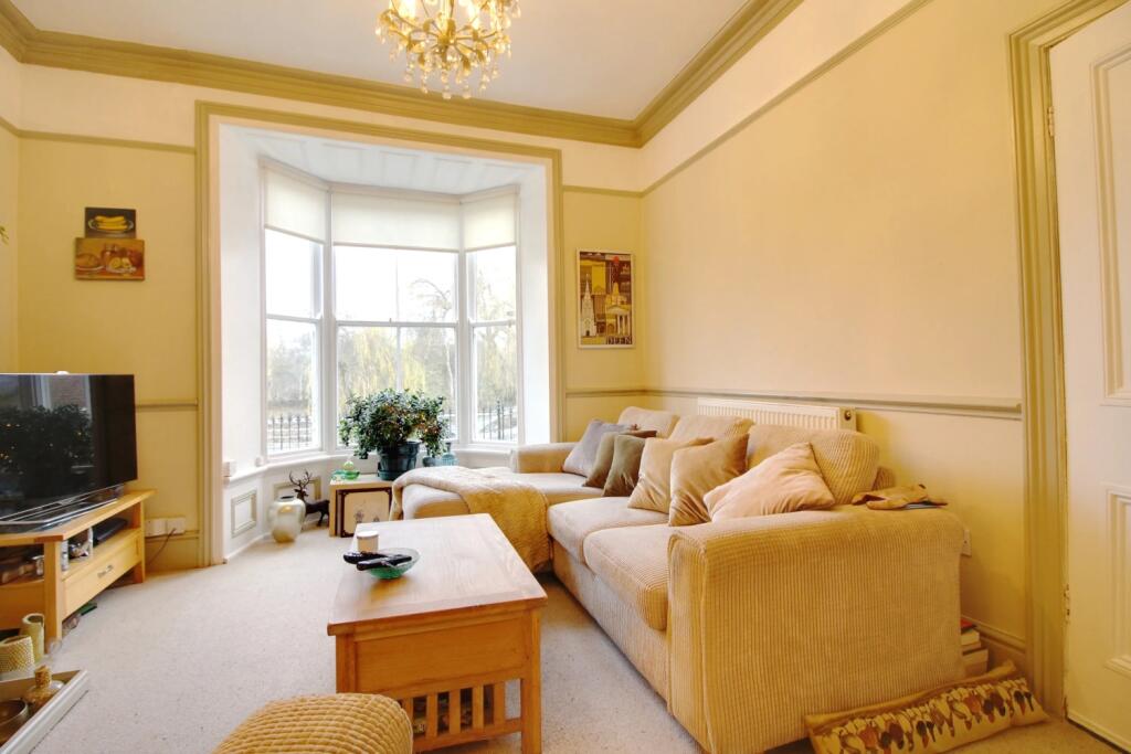 Living room 1