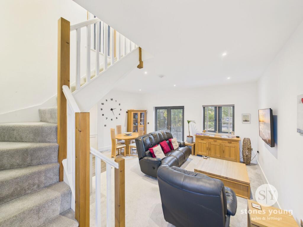 Open Lounge &amp; Dining Room