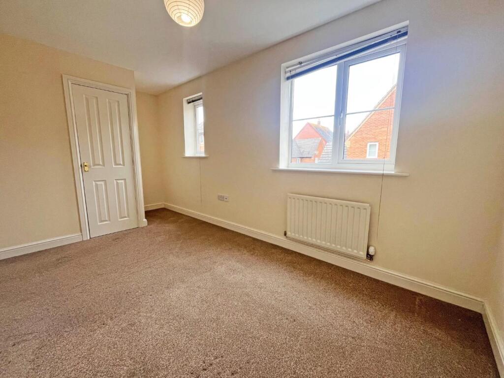Bed 1.jpg