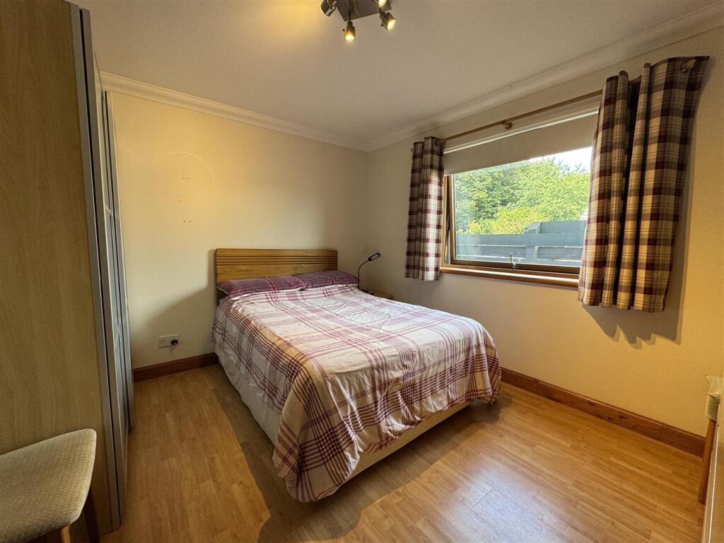 BEDROOM 2.JPG