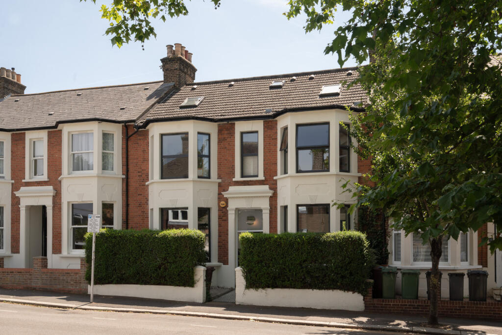 295877 - ST-MARY-ROAD-E17-001.jpg