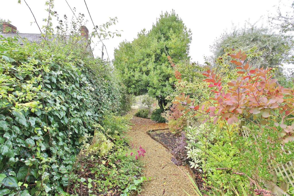 107 High Street (2).JPG