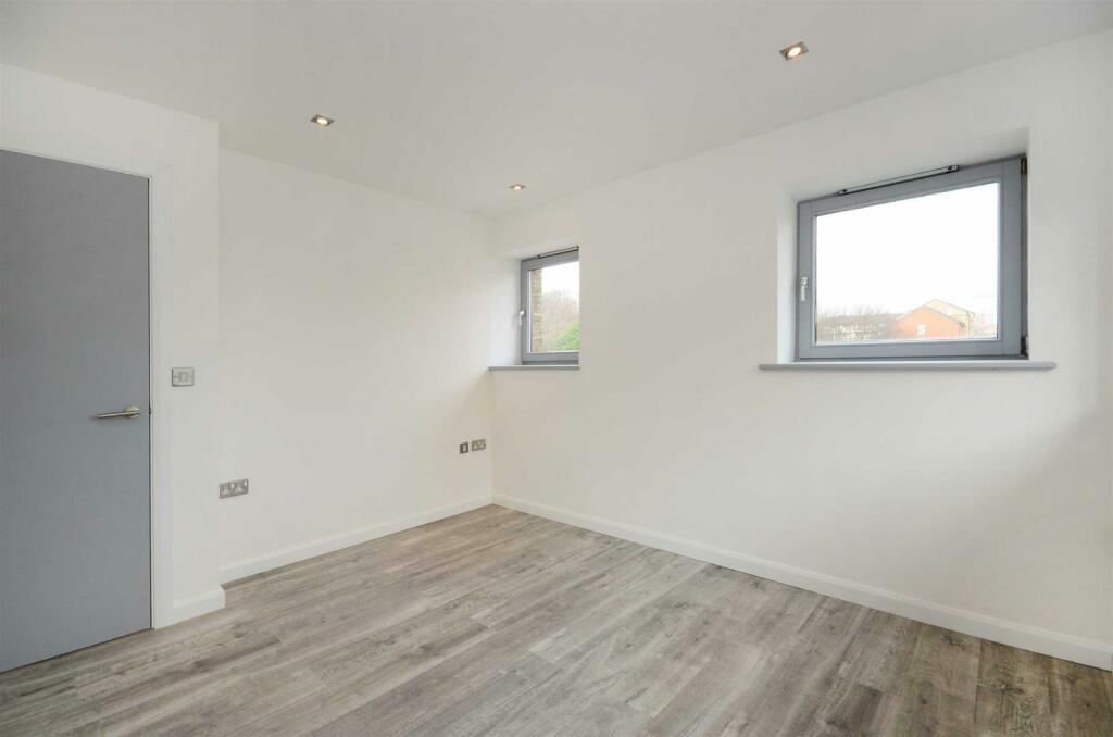 59 The Granary 6.jpg