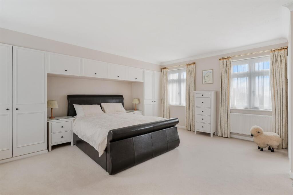 COLMAN CLOSE (21).jpg