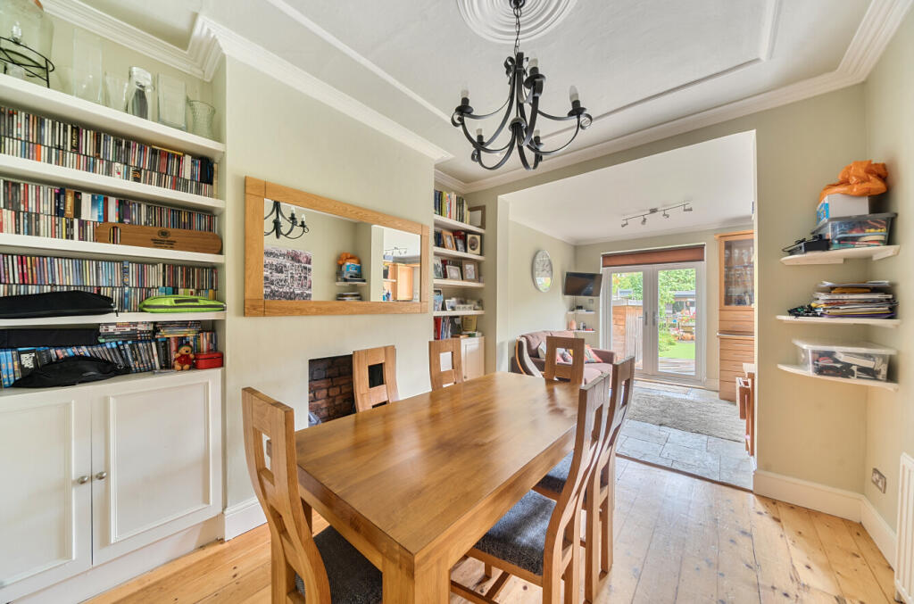 1321412-9-688a1f5...