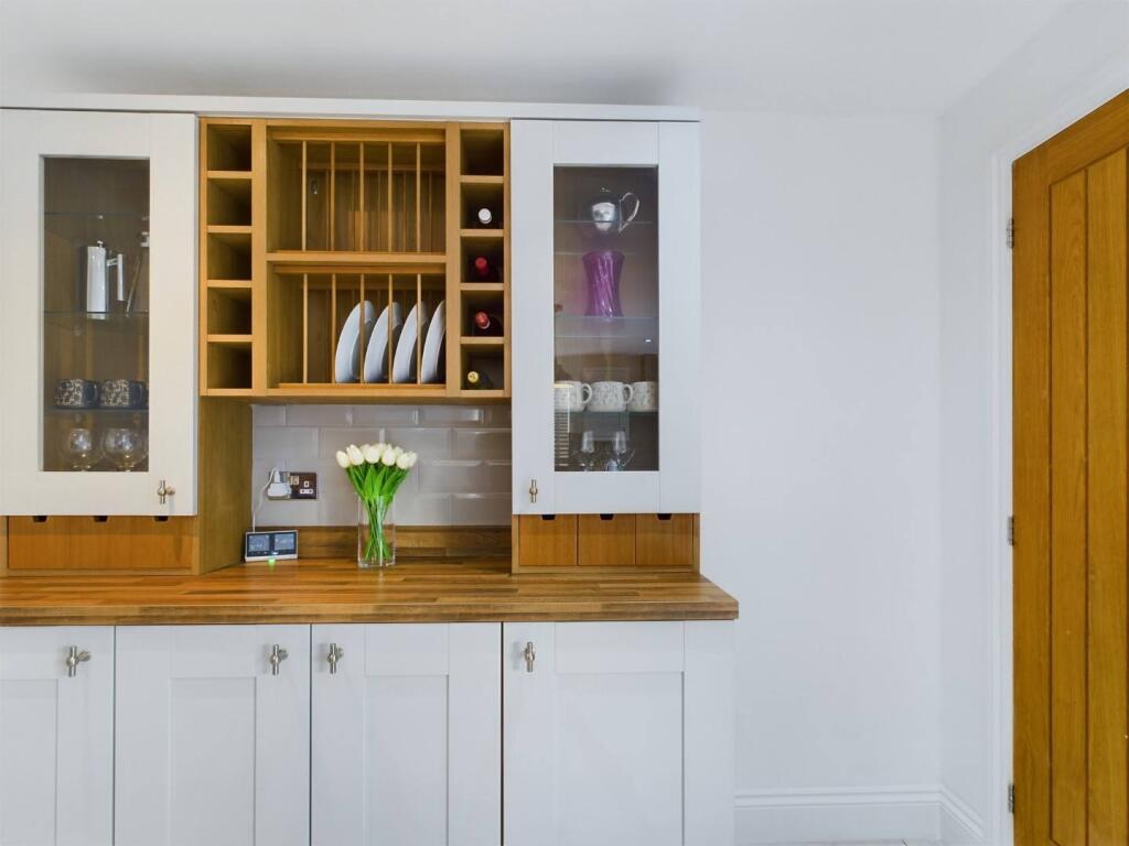 Kitchen/Dining/Breakfast Area