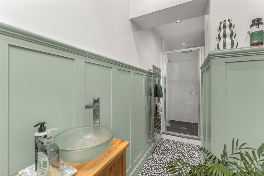 1 Lawrence Leys, Bloxham-14.jpg
