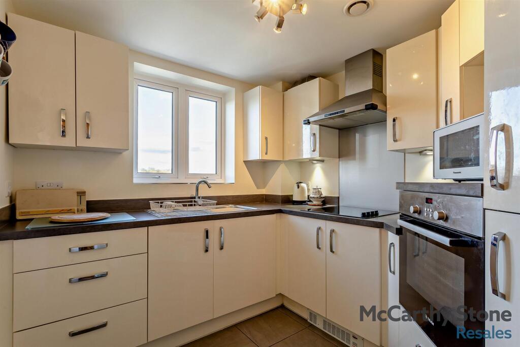 8637877-interior12-800.jpg