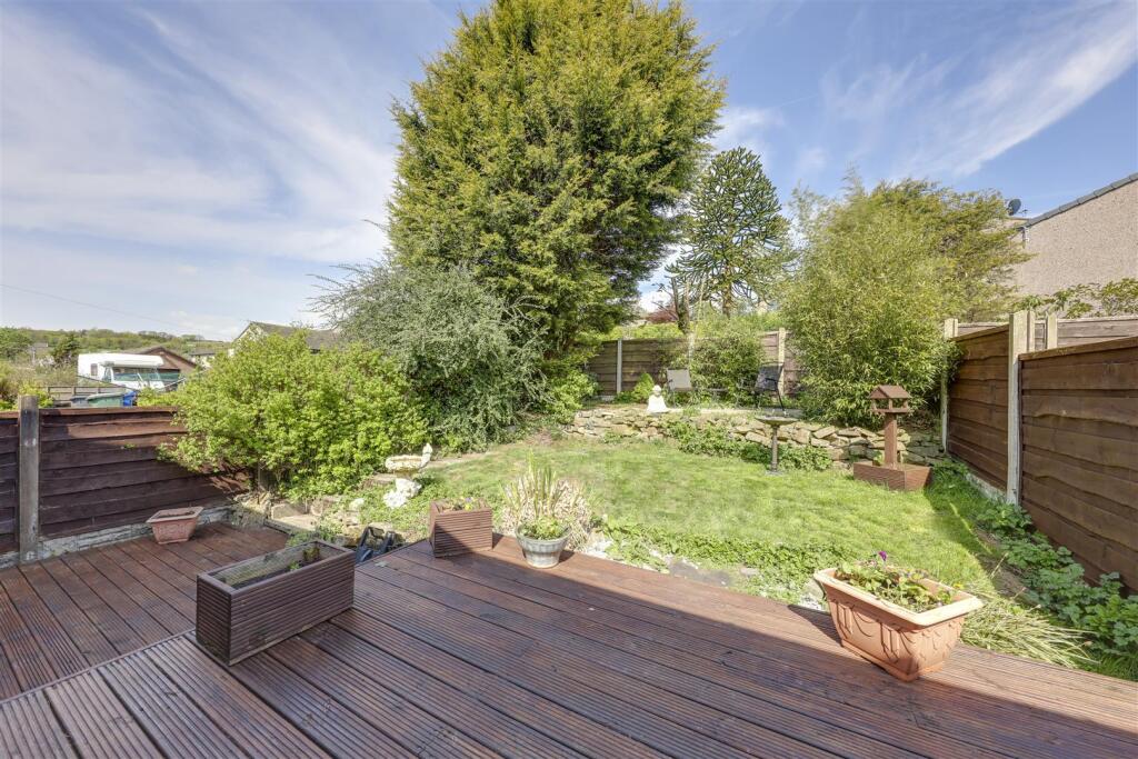 Rear Decking &amp; Garden