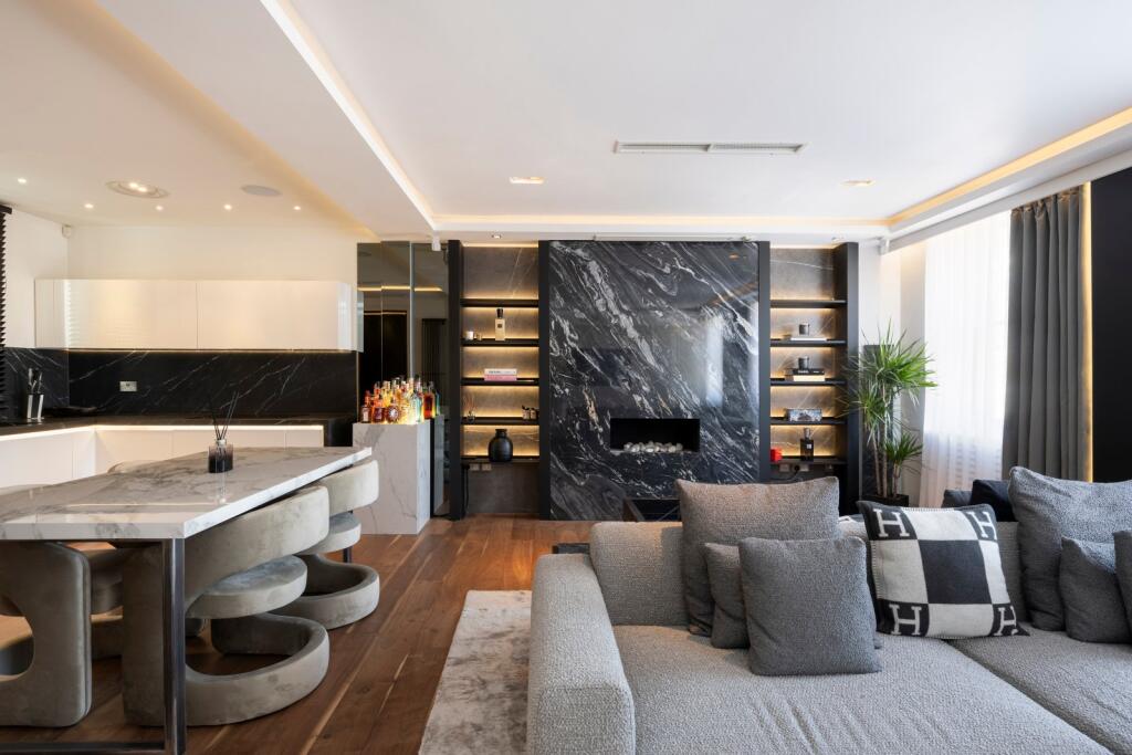 Reception &amp; Dining A