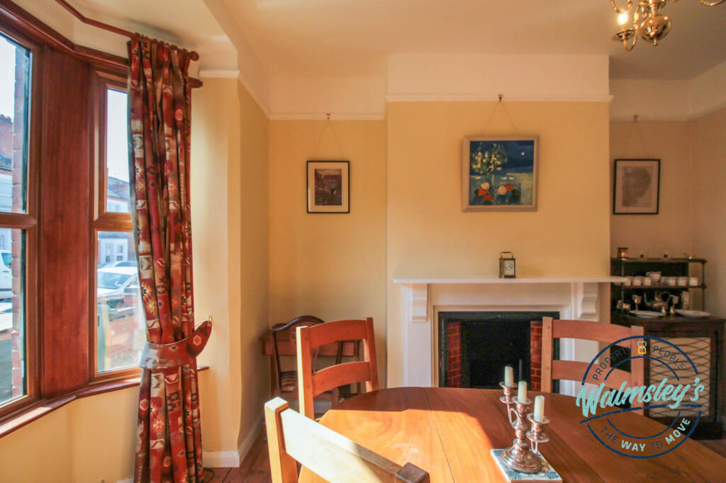Dining room detail