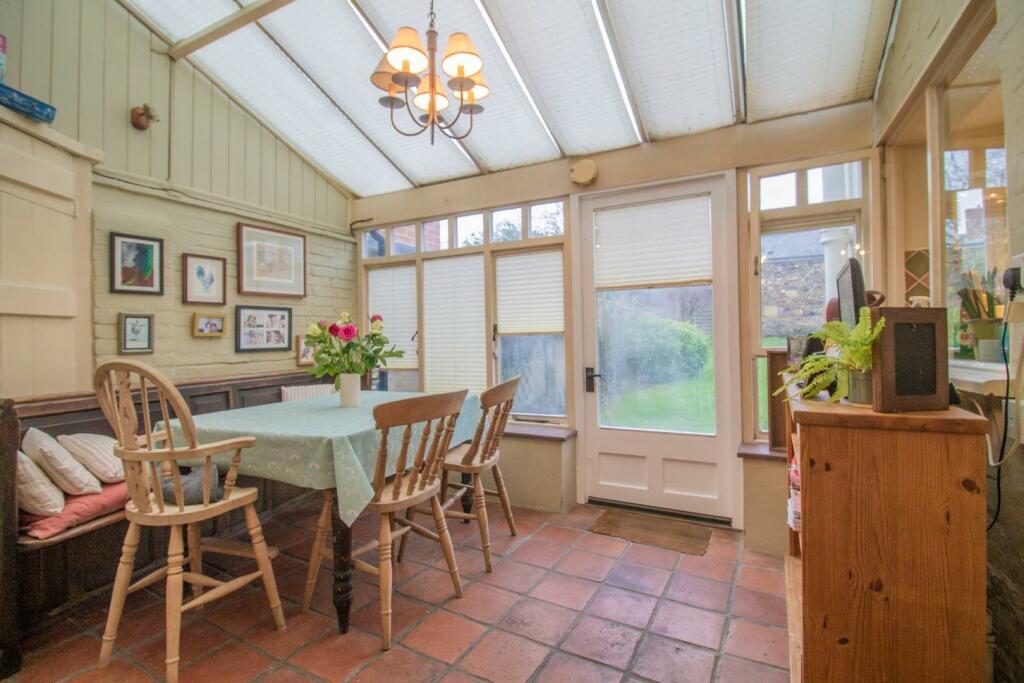 4 Orchard Street [Garden Room] 01.jpg