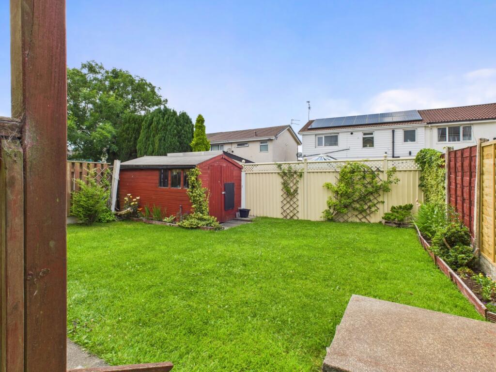 CAM03729G0-PR0085-STILL023