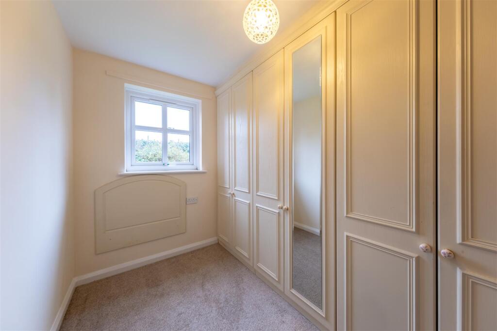 28 Rathbone Park-010.jpg