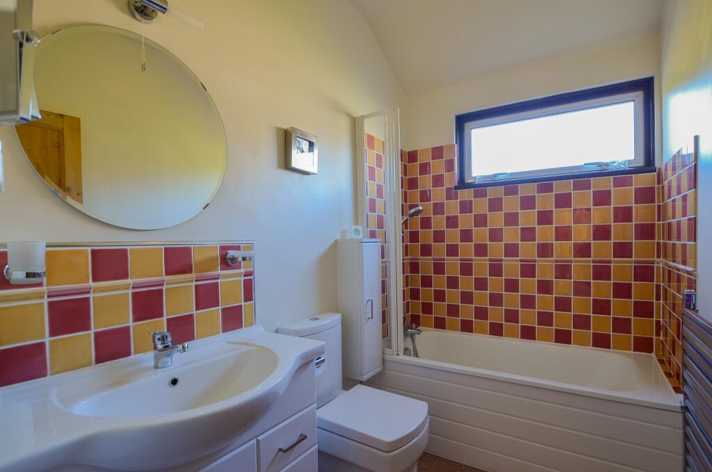 To Book A Viewing Call TPS Lostwithiel on 01208 87