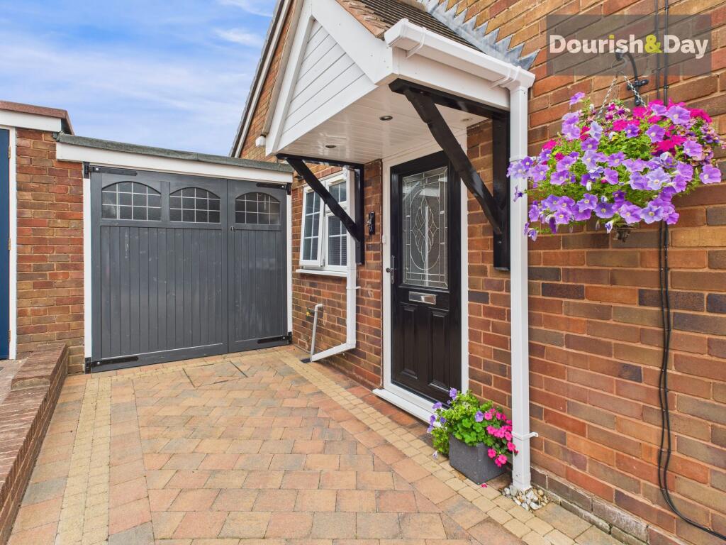 Front Door / Garage
