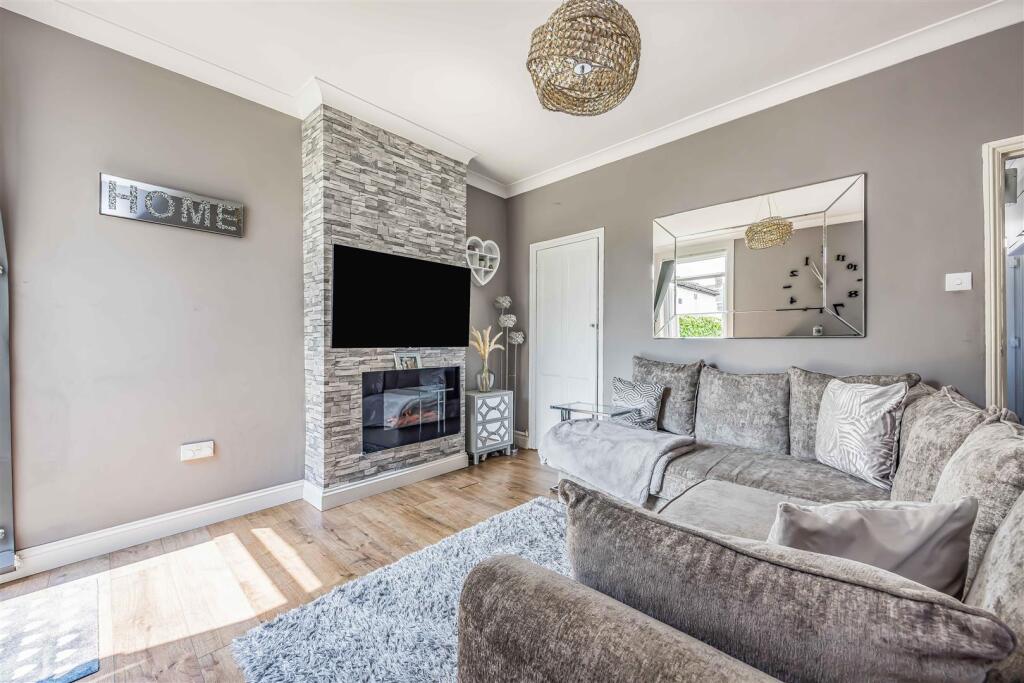 36 Wymering Road, Copnor-Small-PorticoMarketing-So