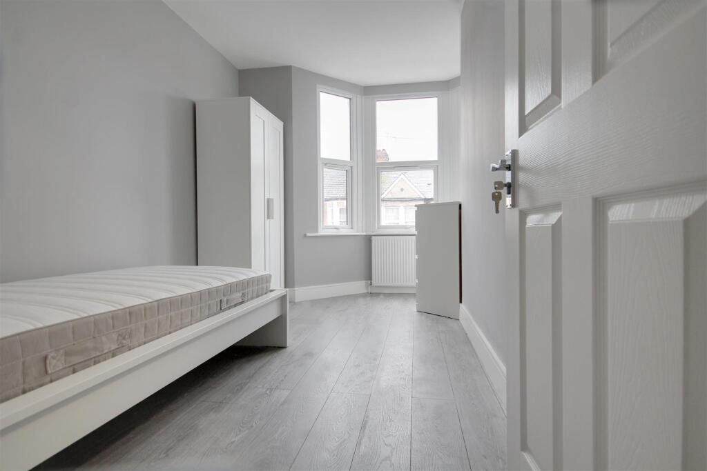 room 2, 1.jpg