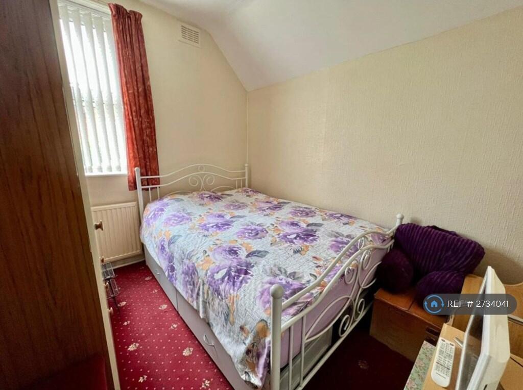 Double Bedroom 2