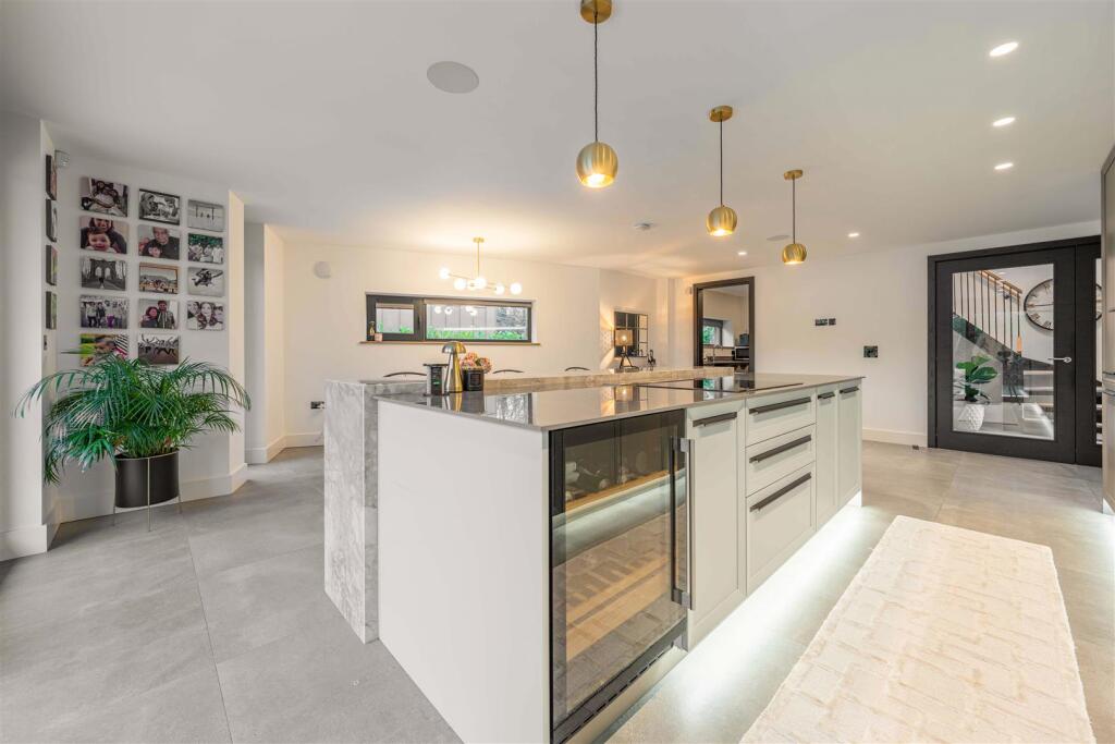 Blackthorn Barn - by Visually Rich 08966.jpg