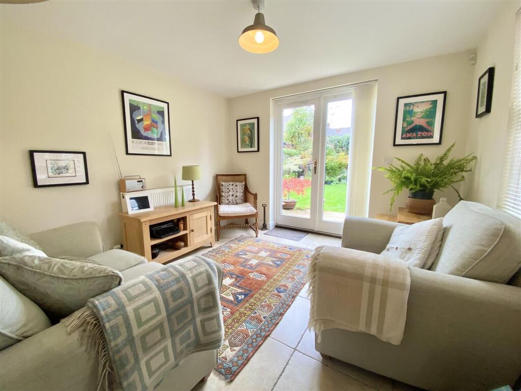 Chatworth Lounge.jpg