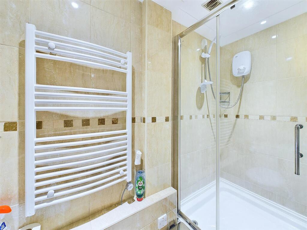 Master En-suite