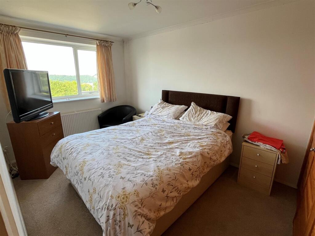 Bedroom One.jpg